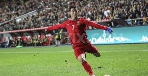 1384753029-portugal-beats-sweden-in-fifa-world-cup-2014-1st-leg-playoff_3262797